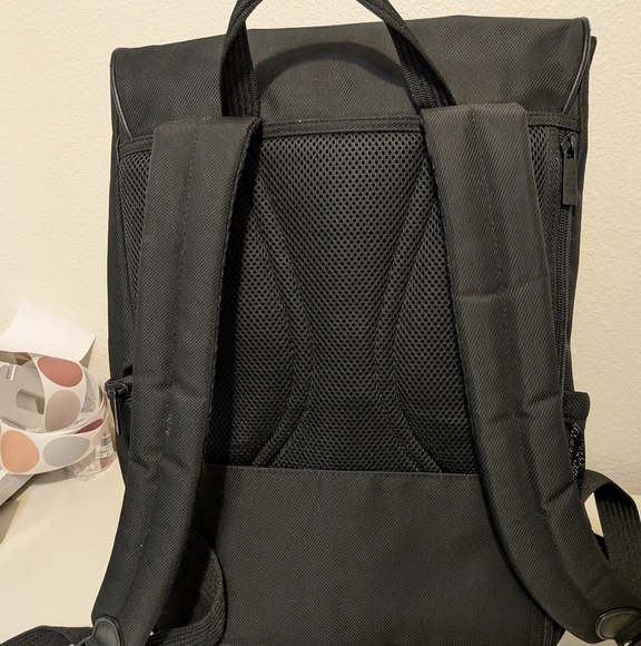 Beis Large Travel Backpack - Picture 6 of 8